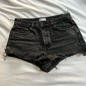 Frayed High Rose Denim Short